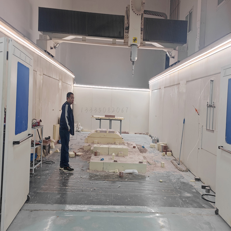 国产五轴加工中心性价比**，省下50%预算不是梦！