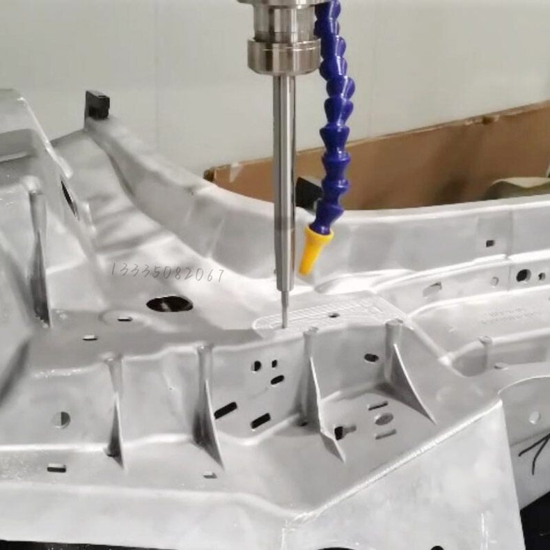 1751422553131670.jpg 铝型材加工中心4.jpg