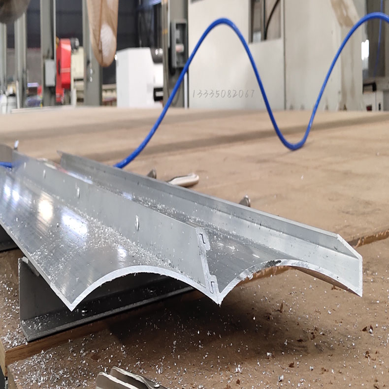 1751422565195437.jpg 铝型材加工中心10.jpg