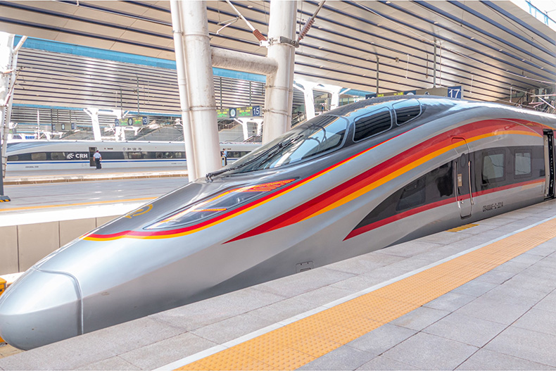 1763345636154790.jpg 高铁cr4501.jpg