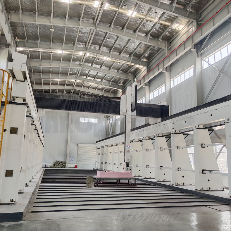 1763345661117614.jpg 五轴加工中心245-790.jpg