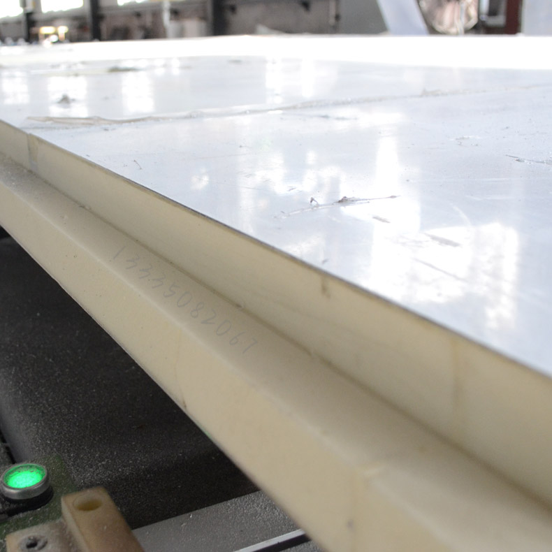 1771911054886146.jpg 冷藏车厢板加工中心10.jpg